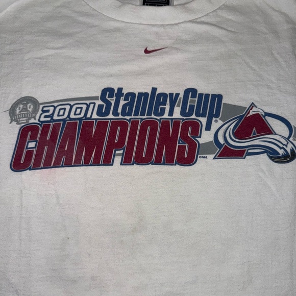 Vintage Avalanche T-Shirt - Picture 2 of 5